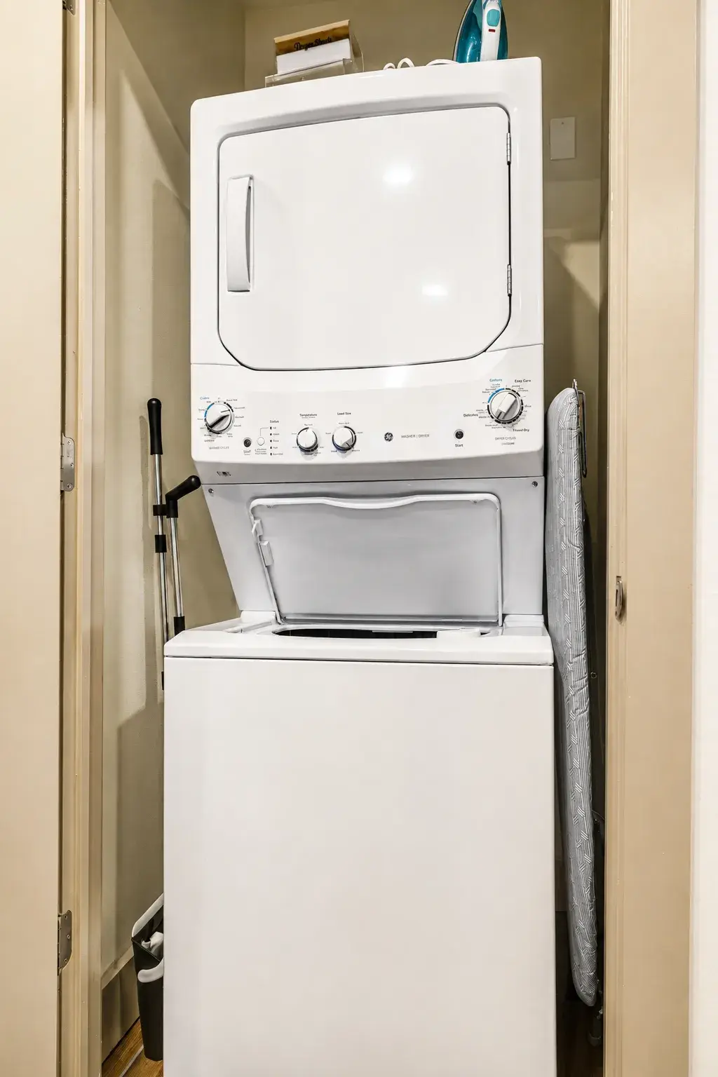 In-unit washer/dryer for easy, convenient laundry during your stay