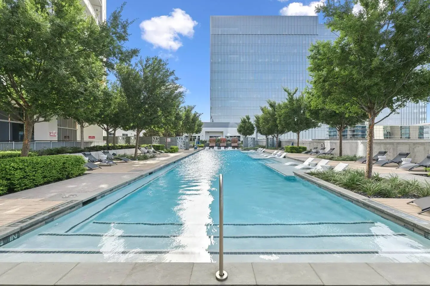 Walkable Legacy West King Retreat with Pool, photograph 28