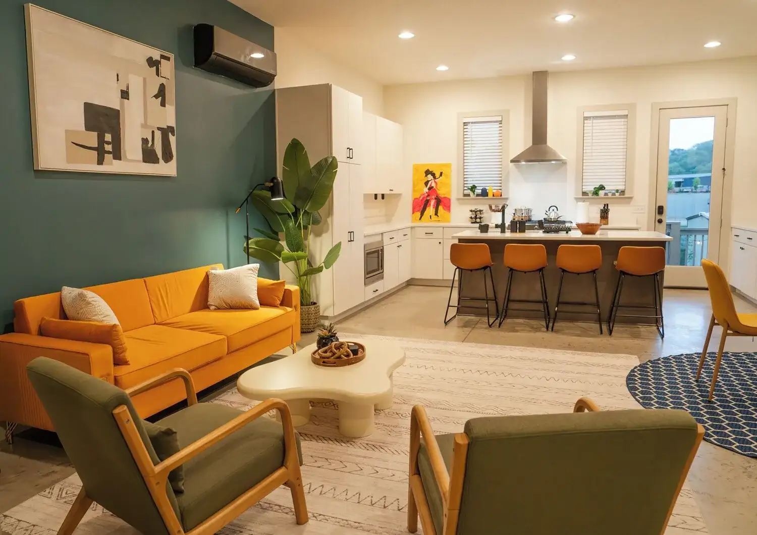 Stylish North Shore Townhouse
