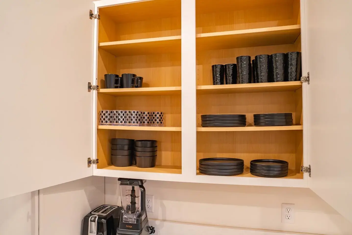 Stylish North Shore Townhouse, photograph 17